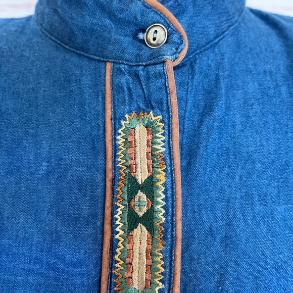 90's Roughrider Chambray/Denim Shirt with Embroidery and Suede - Size Medium - Picture 2 of 10